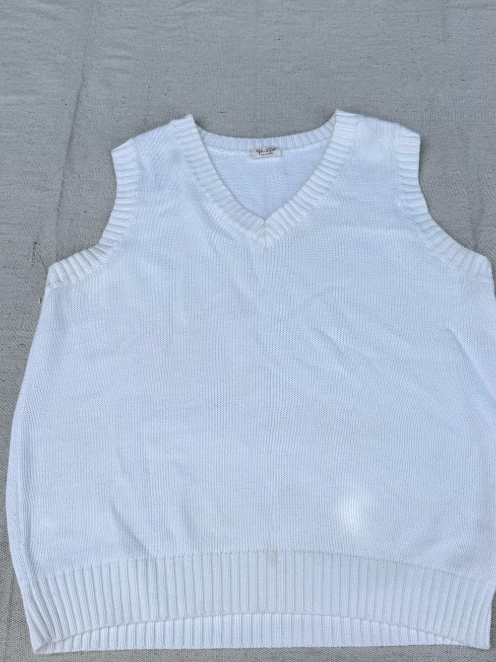 Classic White V-Neck Knit Sweater Vest - Women